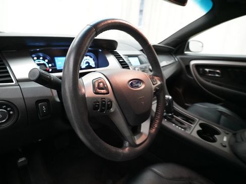 Used 2018 Ford Taurus SEL FWD image 8