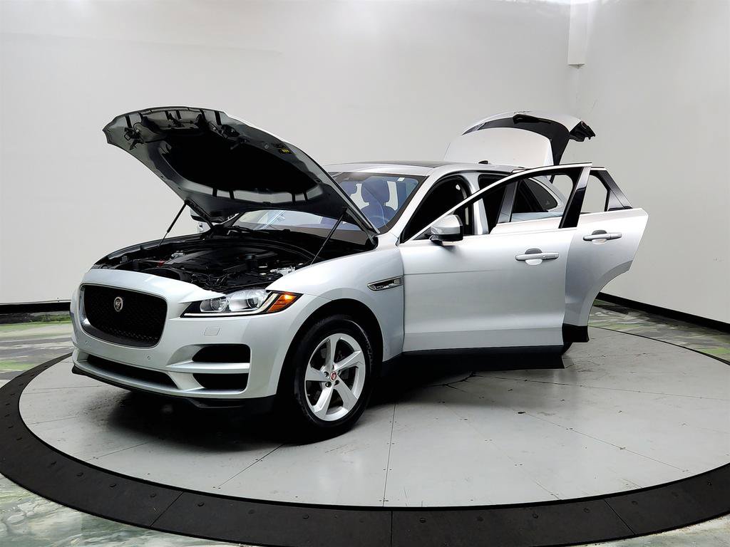 Used 2020 Jaguar F-PACE Premium AWD/4WD image 9
