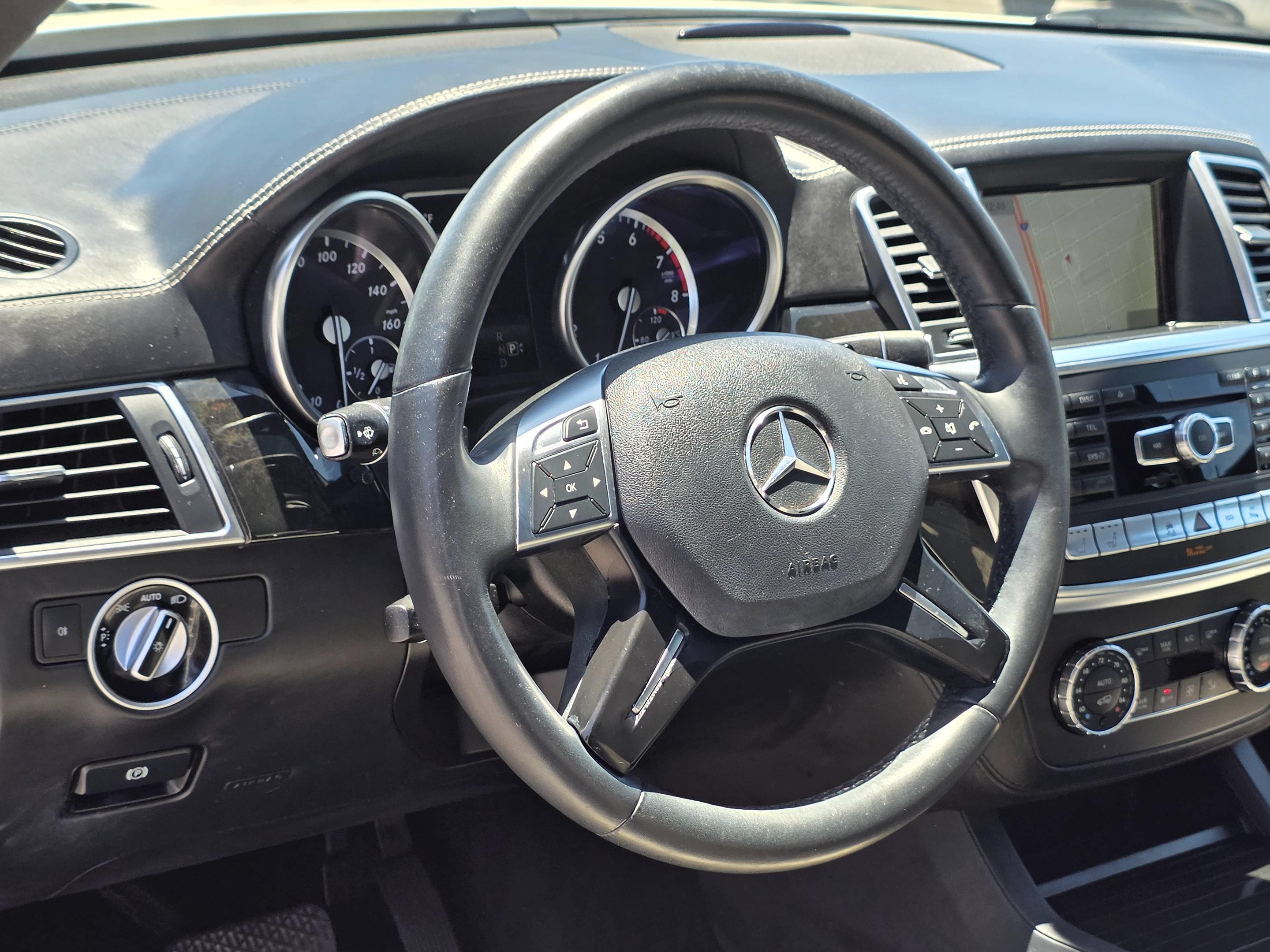 Used 2015 Mercedes-Benz GL 450 4MATIC w/ Parking Assist Package image 15