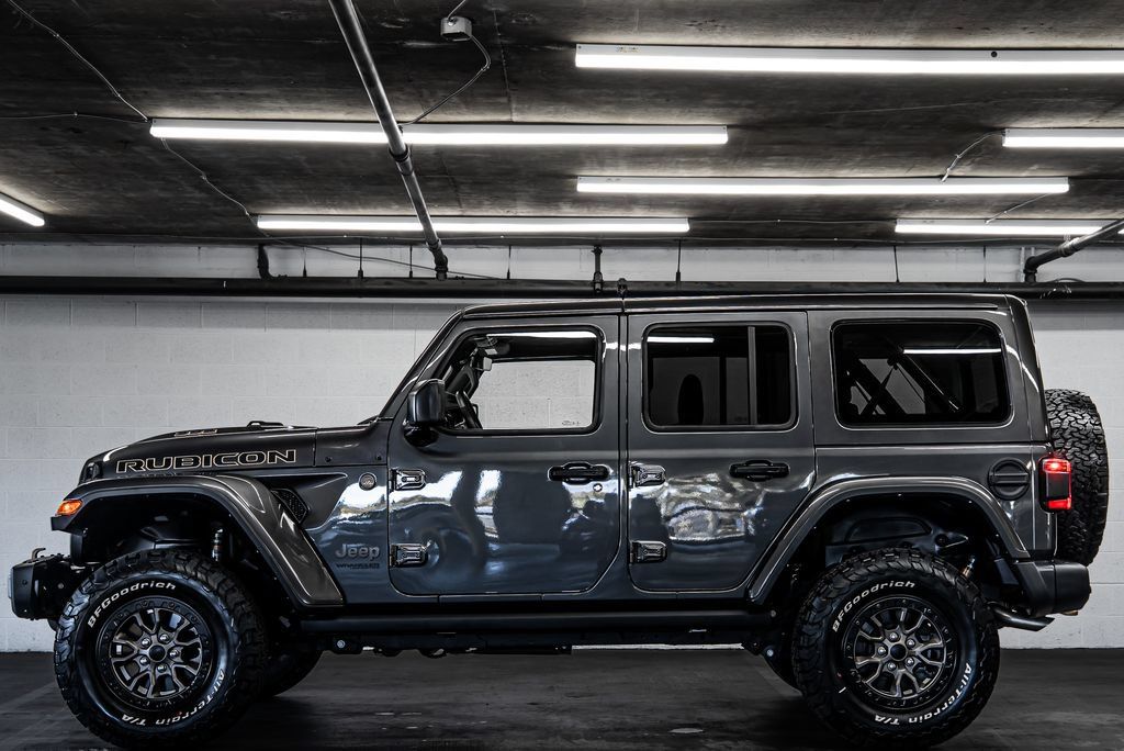 Used 2022 Jeep Wrangler Unlimited Rubicon w/ Trailer Tow Package AWD/4WD image 2