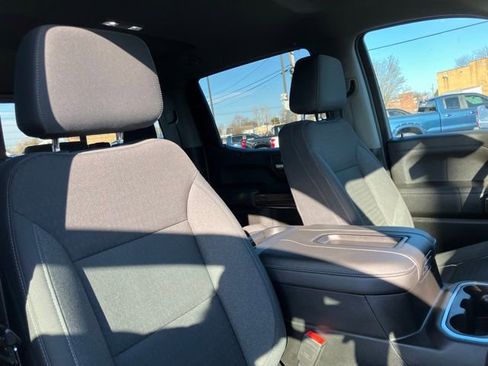 Certified 2021 Chevrolet Silverado 1500 LT Trail Boss w/ Convenience Package II image 12