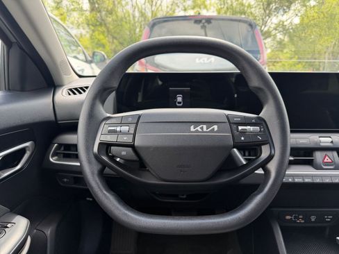 Used 2025 Kia K4 FWD image 27