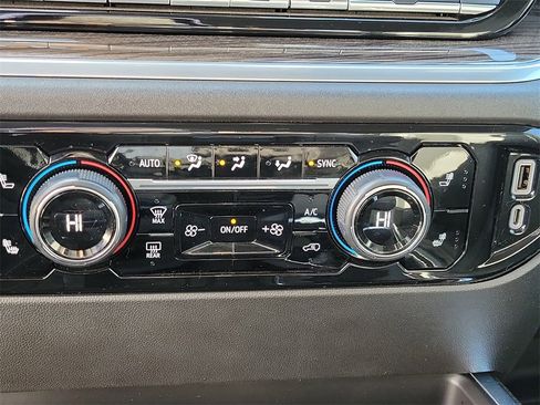 Used 2022 Chevrolet Silverado 1500 RST w/ RST All Star Premium Package image 30