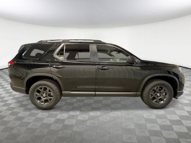 New 2026 Honda Pilot TrailSport image 7
