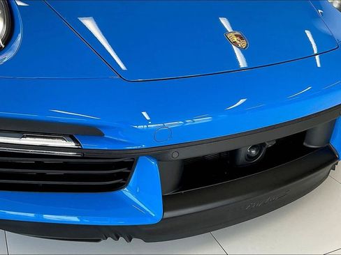 Used 2022 Porsche 911 Turbo S w/ 911 Turbo Sportdesign Package image 29