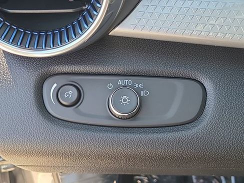 New 2026 Chevrolet Trax LT w/ Midnight Edition image 21