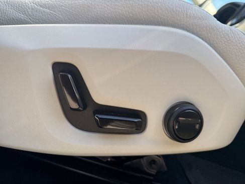 Certified 2024 Volvo XC60 B5 Plus w/ Protection Package Premier image 14