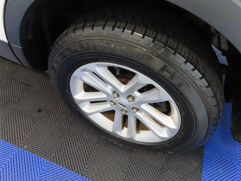 Used 2017 Ford Explorer 4WD image 7