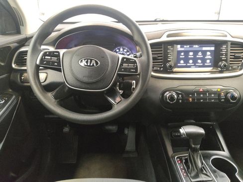 Used 2019 Kia Sorento L FWD image 22