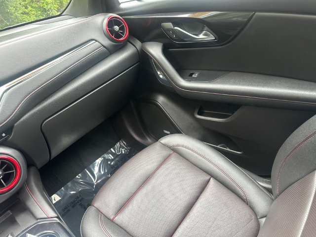 Used 2024 Chevrolet Blazer RS w/ Enhanced Convenience Package FWD image 22