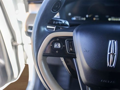 Used 2022 Lincoln Corsair Reserve w/ Equipment Group 201A image 13