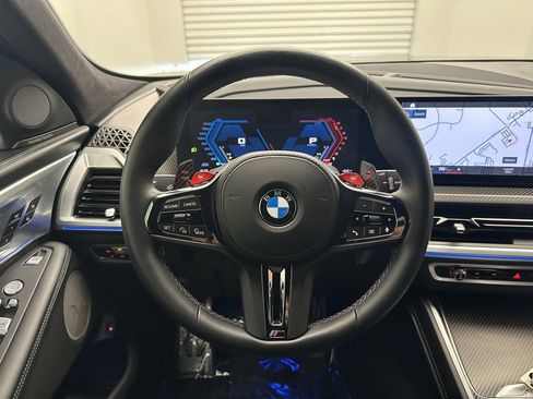 Used 2023 BMW XM image 18