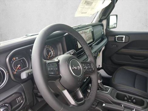 New 2026 Jeep Gladiator Sport AWD/4WD image 3