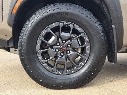 Used 2024 Nissan Frontier PRO-4X w/ Pro Premium Package image 14