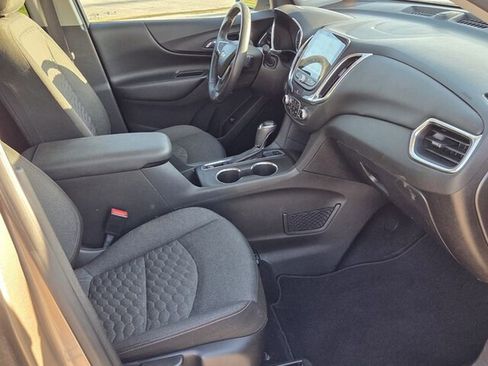 Used 2018 Chevrolet Equinox LT w/ Sun & Infotainment Package image 13