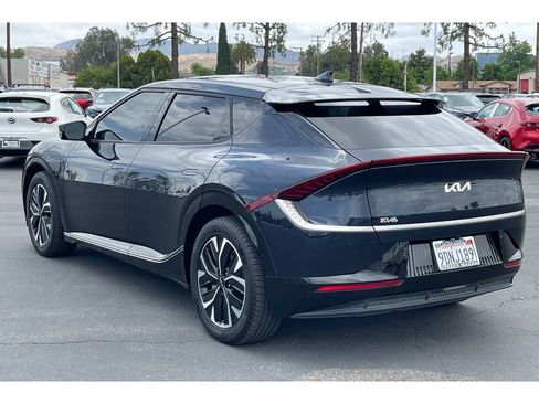 Used 2022 Kia EV6 Wind RWD image 4