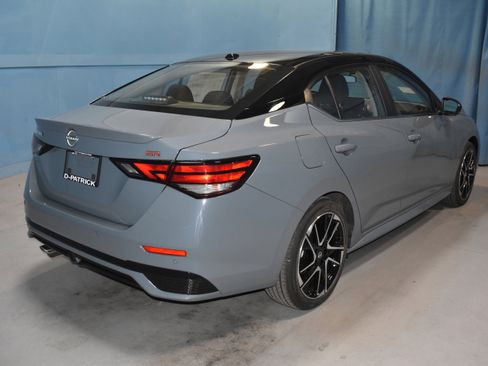 New 2025 Nissan Sentra SR image 21