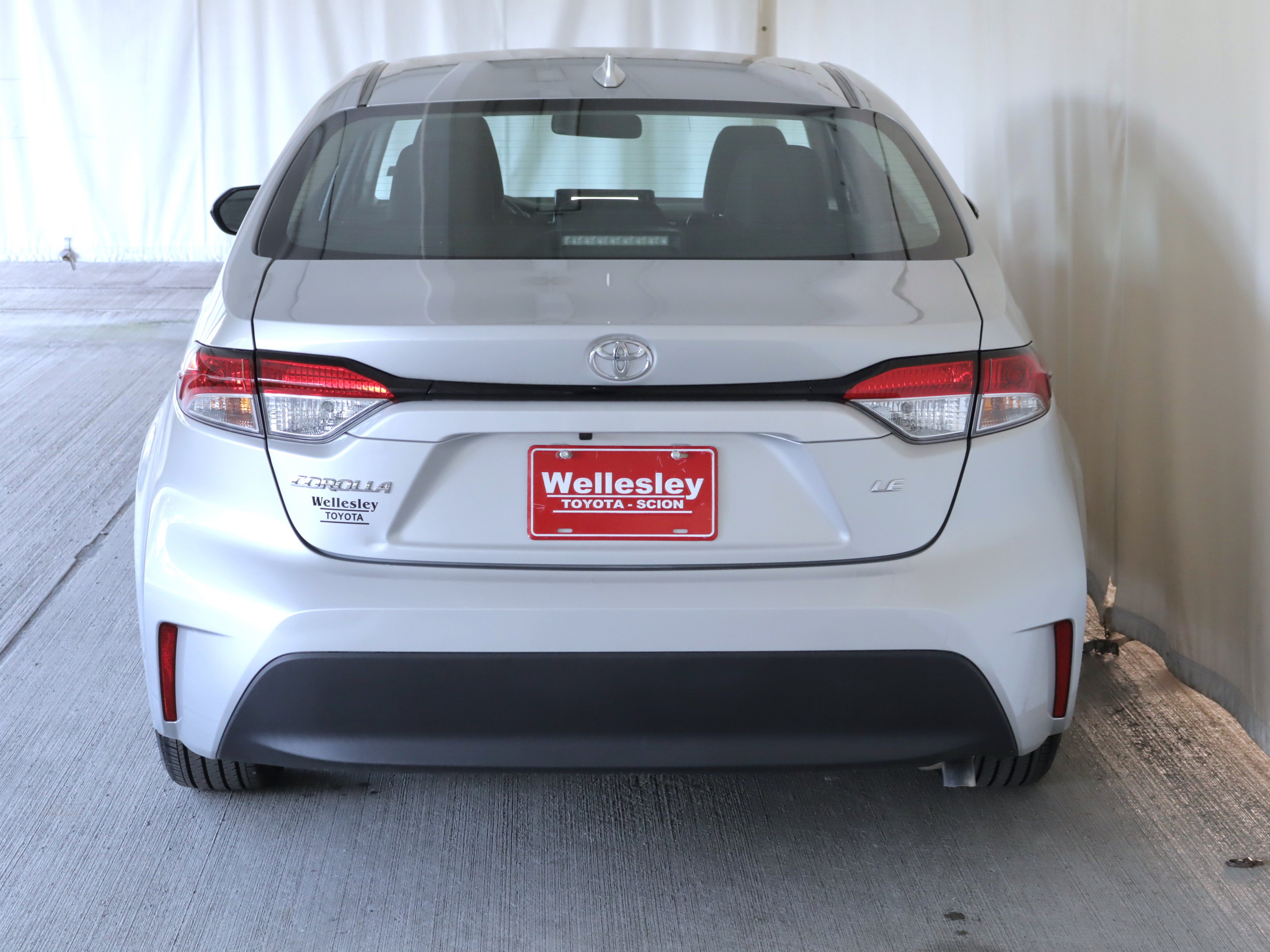 Used 2024 Toyota Corolla LE w/ LE Convenience Package FWD image 25