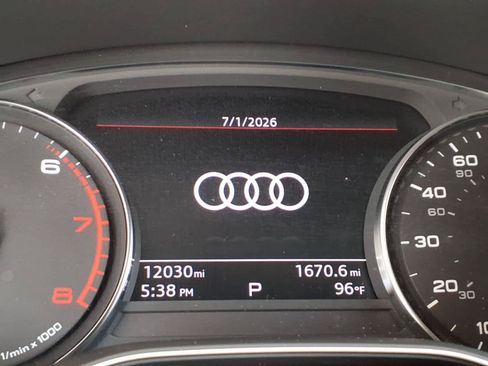 Used 2023 Audi Q5 2.0T Premium w/ Convenience Package AWD/4WD image 12
