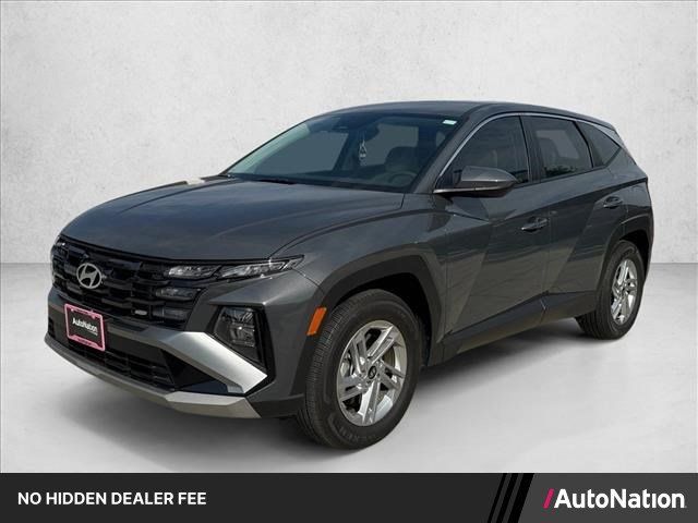 Used 2025 Hyundai Tucson SE FWD image 1