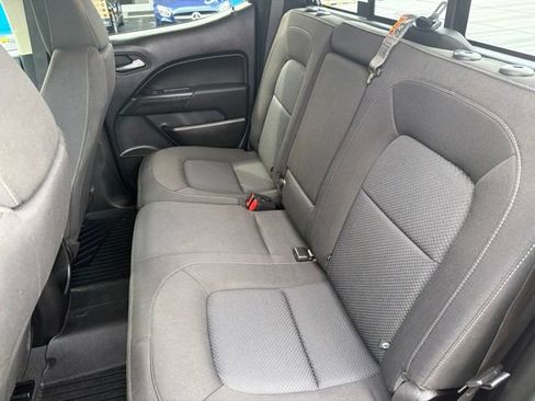 Used 2022 Chevrolet Colorado LT w/ LT Convenience Package AWD/4WD image 32