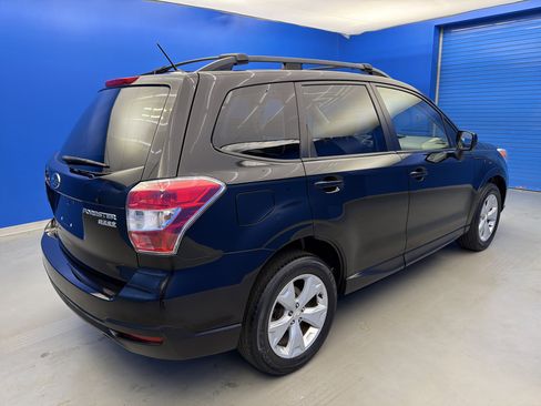 Used 2015 Subaru Forester 2.5i Premium w/ All-Weather Package image 7
