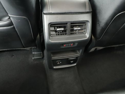 Certified 2022 Ford Edge Titanium w/ Equipment Group 301A image 24