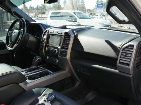 Used 2019 Ford F150 Platinum w/ Equipment Group 701A Luxury image 28