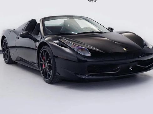 Used 2013 Ferrari 458 Spider RWD image 5