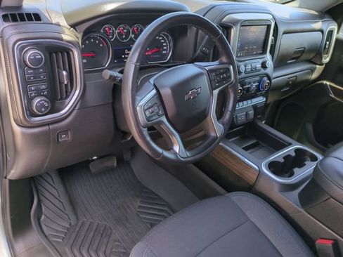 Used 2021 Chevrolet Silverado 1500 LT Trail Boss w/ Bed Protection Package AWD/4WD image 11