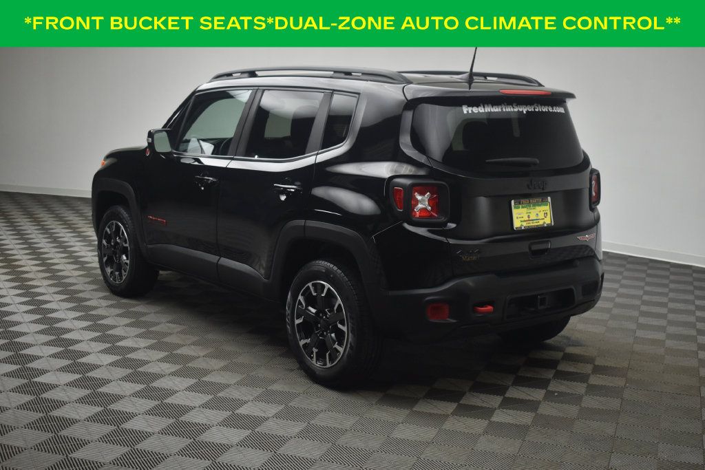 Used 2023 Jeep Renegade Trailhawk w/ Trailer Tow Group AWD/4WD image 4