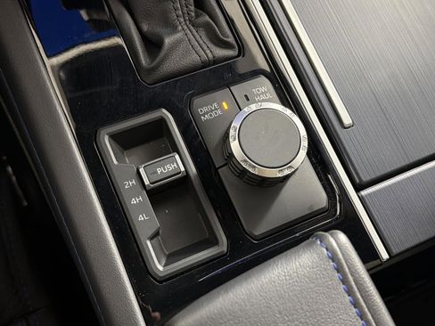 Used 2024 Toyota Sequoia Platinum image 19