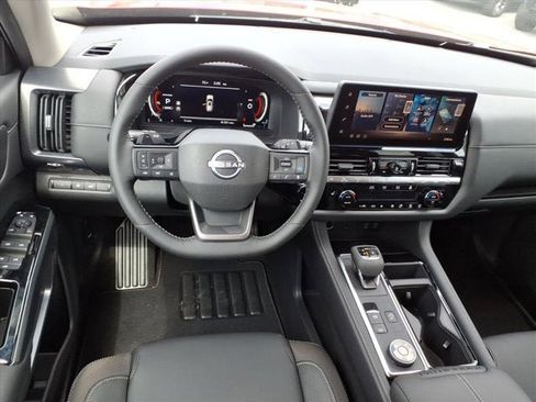 New 2026 Nissan Pathfinder SL AWD/4WD image 7
