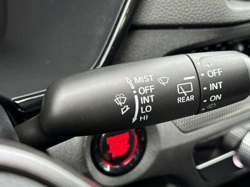 Used 2025 Honda CR-V LX image 39