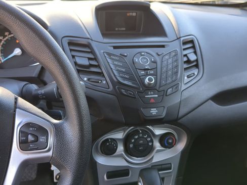 Used 2018 Ford Fiesta SE image 28