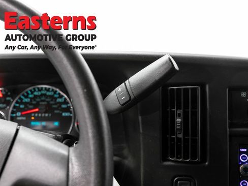 Used 2019 Chevrolet Express 2500 Extended RWD image 13