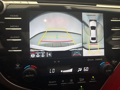 Used 2018 Toyota Camry XSE w/ Driver Assist Package FWD image 16