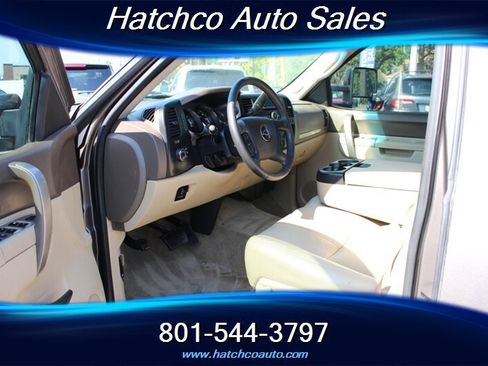 Used 2013 Chevrolet Silverado 1500 LT w/ Interior Plus Package AWD/4WD image 12