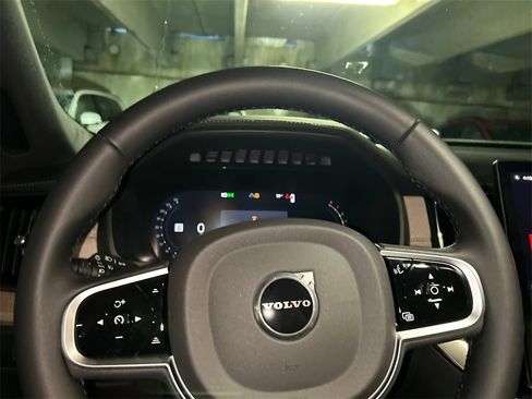 New 2026 Volvo XC90 B5 Core w/ Protection Package image 12