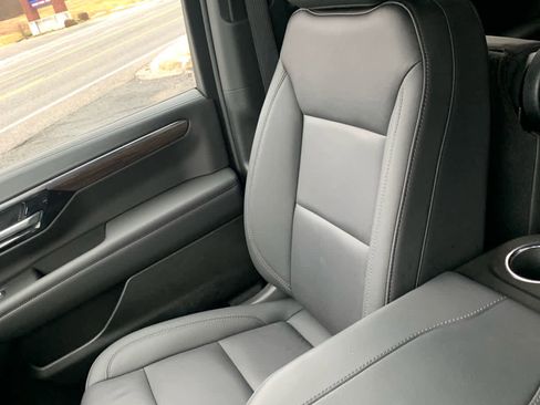 Used 2025 Chevrolet Tahoe Z71 image 21