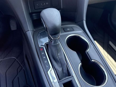 Certified 2024 Chevrolet Equinox LT w/ LPO, Floor Liner Package FWD image 15