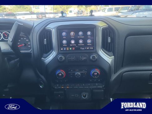 Used 2022 Chevrolet Silverado 2500 LTZ w/ LTZ Plus Package AWD/4WD image 12