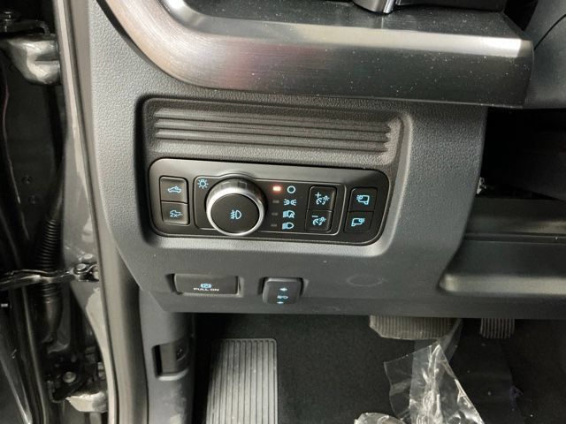New 2026 Ford F350 Lariat w/ Black Appearance Package AWD/4WD image 22