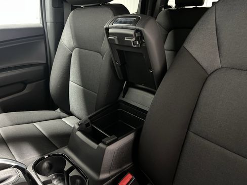 New 2026 Chevrolet Colorado Trail Boss w/ LPO, Tailgate Decal Package image 35