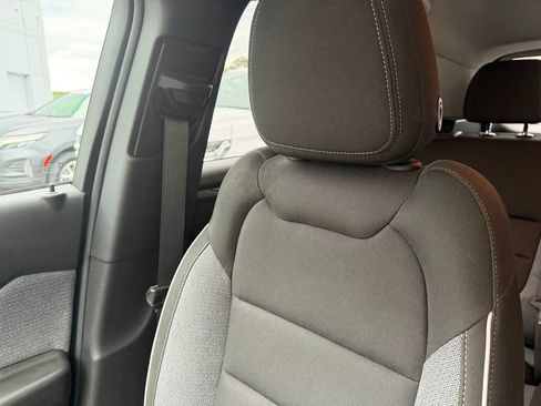 Used 2025 Chevrolet TrailBlazer LT FWD image 20