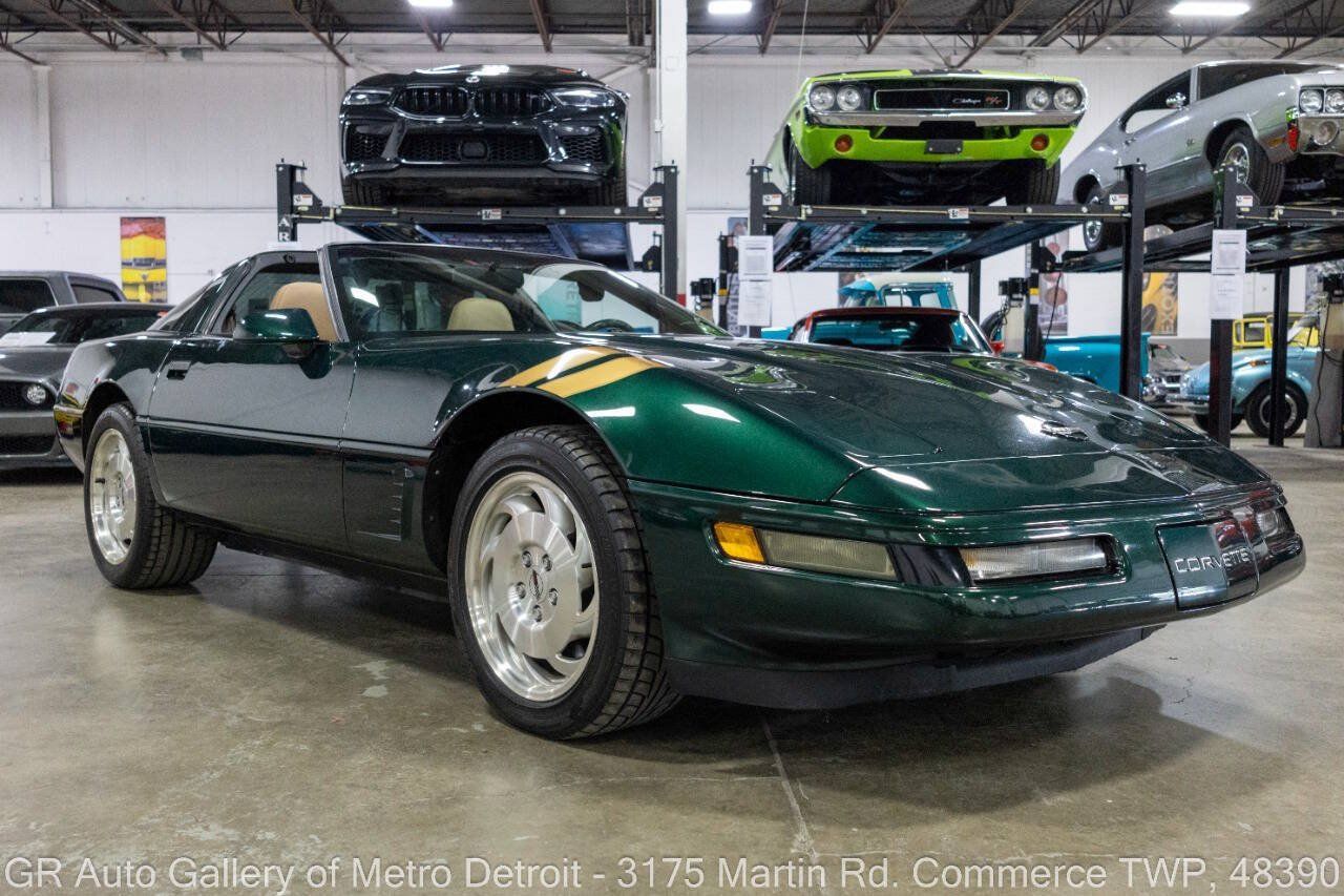Used 1995 Chevrolet Corvette Coupe RWD image 11
