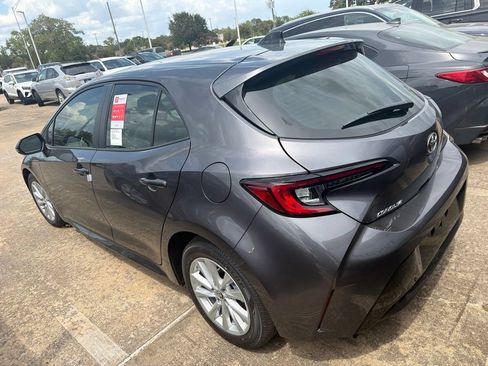 Used 2026 Toyota Corolla SE FWD image 4
