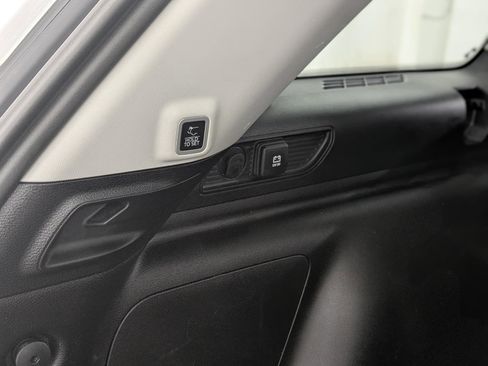 Used 2023 Jeep Grand Cherokee 4WD 4xe image 16