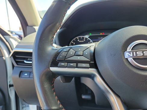 Used 2025 Nissan Altima 2.5 SR FWD image 22