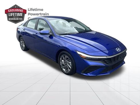 Used 2024 Hyundai Elantra SEL FWD image 7